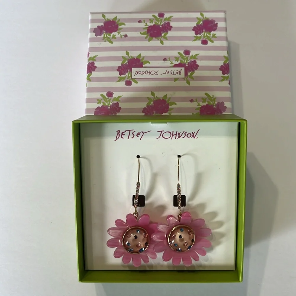Betsey Johnson Daisy Shepard Hook Earrings Crystals Pink NWT